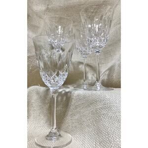 4 Christopher Stuart CAMEO thumbprint diamond cut texture 7 inch wine glasses